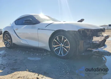 2021 Toyota Supra z USA, uszkodzony, nr VIN WZ1DB2C05MW039979